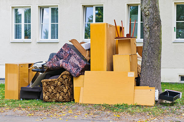 Best Yard Cleanup Services  in Largo, MD